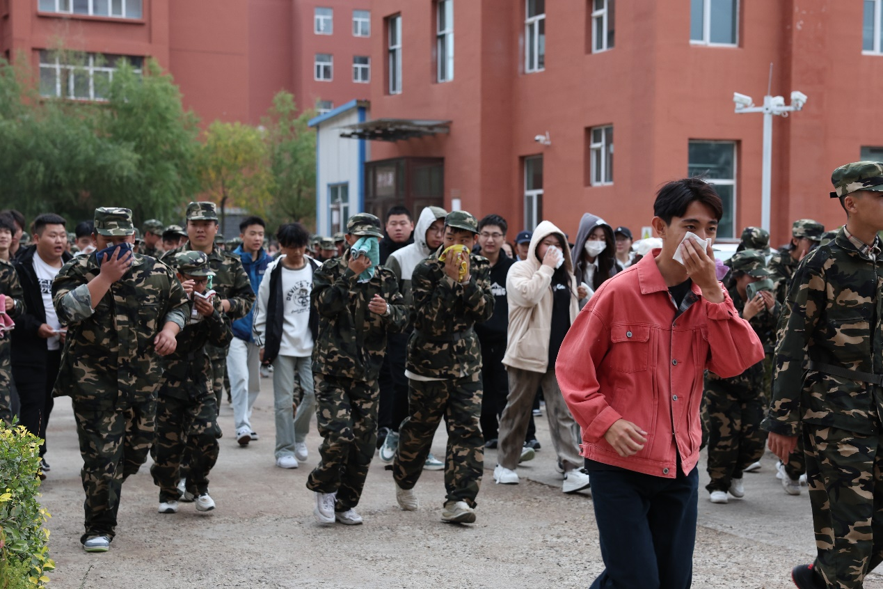 图片1(12).png 图片1(12).png